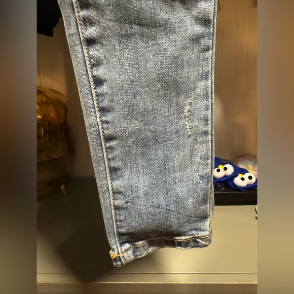 NWT Special A Distressed Skinny Jeans Size 1 - Picture 5 of 9